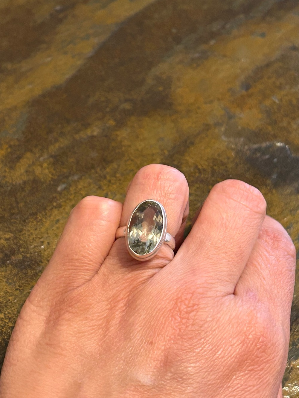 Vintage 925 Sterling Silver Green Amethyst Gemstone Oval Ring - sz 6 or 7